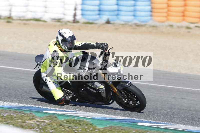 /Archiv-2024/02 29.01.-02.02.2024 Moto Center Thun Jerez/Gruppe gruen-green/65